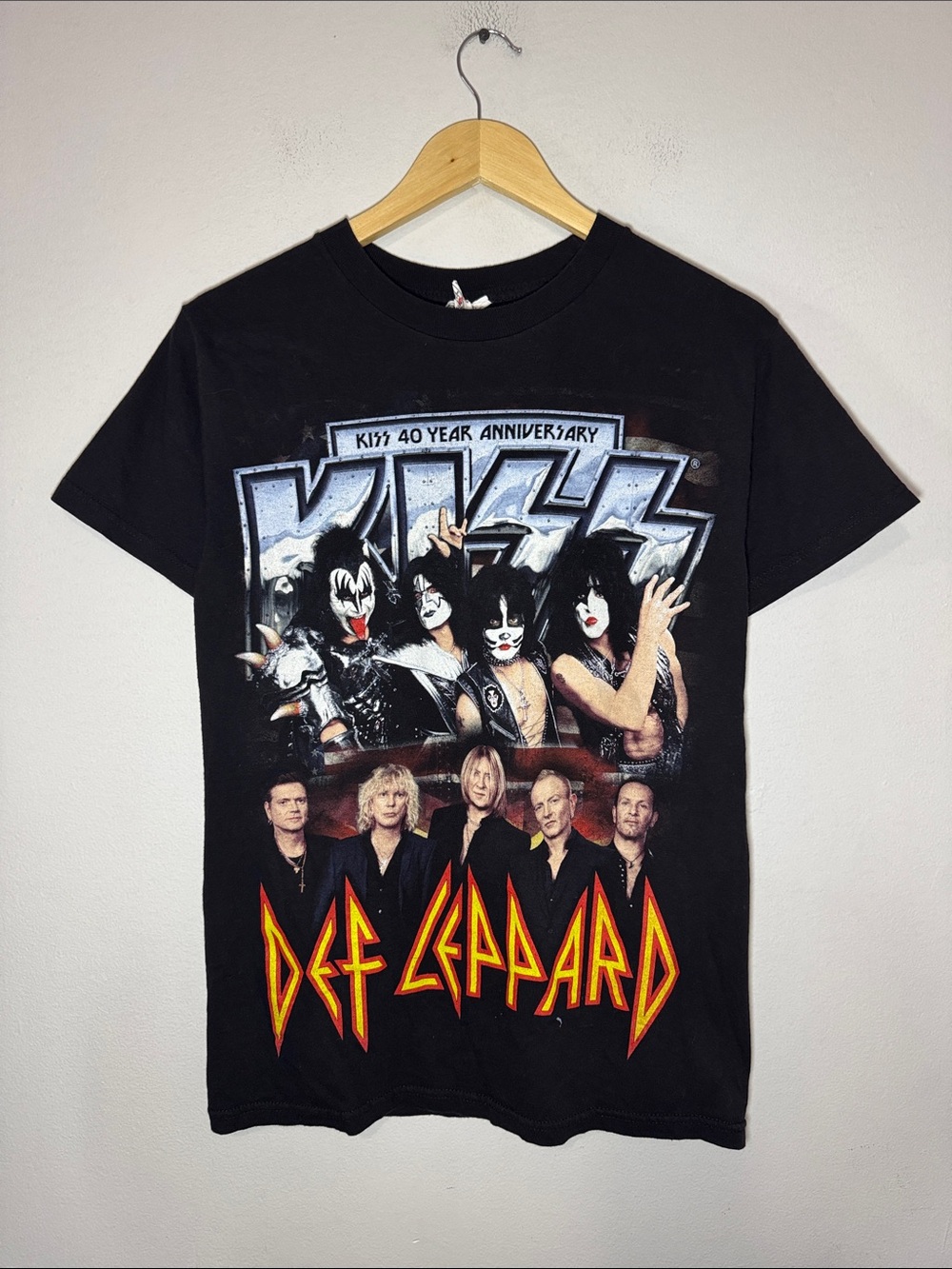 Kiss Def Leppard 40th Year Anniversary T-Shirt / 2014 / Small